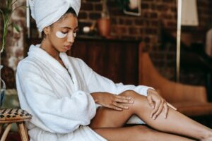 How to use massage cupping at home for a slimmer appearance